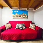 Giglio Home
